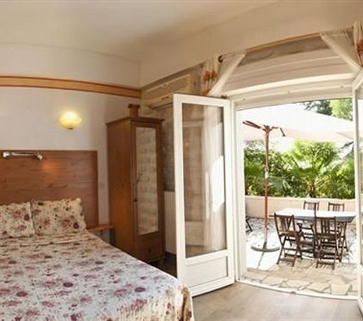 Hôtel Almanarre Plage - Hôtel Eco-Responsable face à la mer