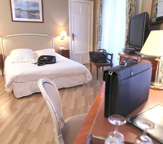 Hotel Carlton
