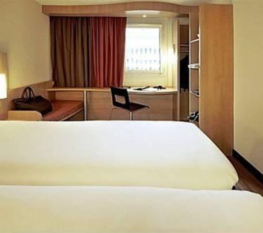 ibis Lyon Gerland Merieux