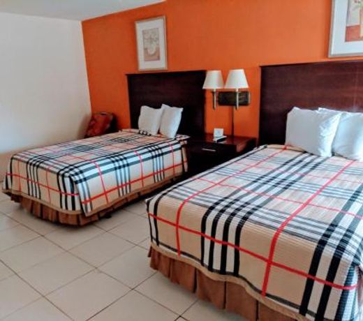 Travelers Inn - Clearwater