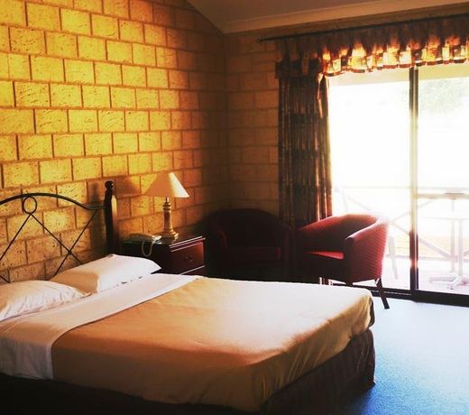 Karri Forest Motel