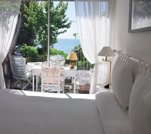 Hôtel Le Roquebrune