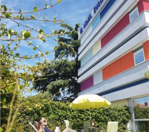 PrivilÃ¨ge HÃ´tel & Apparts Eurociel Centre Comedie