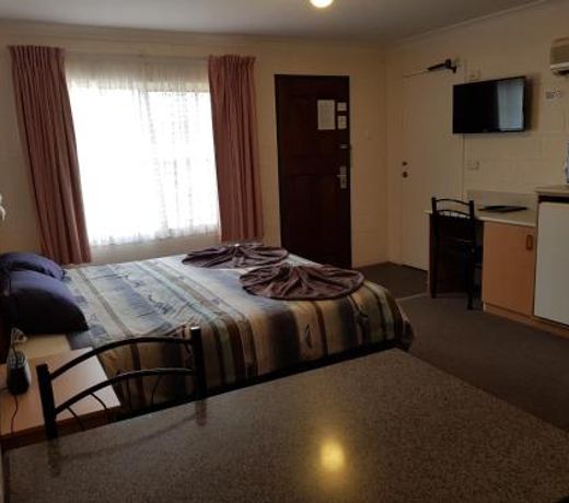 Peak Hill Golden Peak Budget Motel