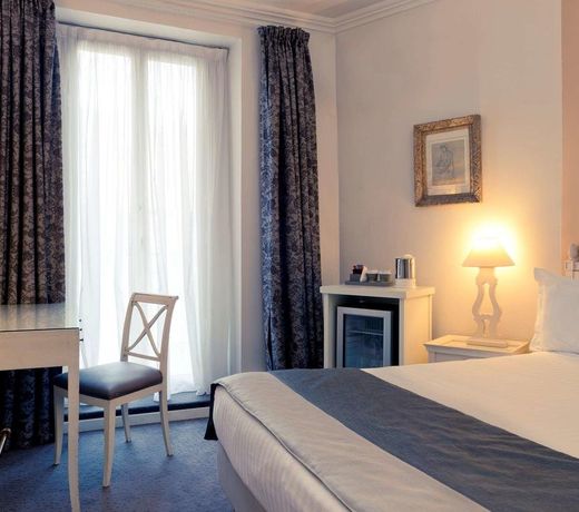 Mercure Nice Marche Aux Fleurs