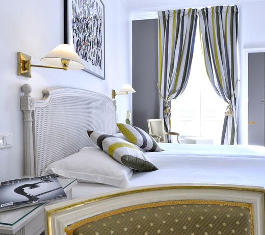HÃ´tel Apollinaire Nice