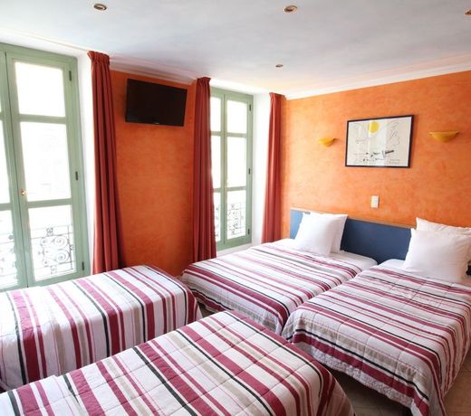 HÃ´tel Du Centre, un hÃ´tel AMMI