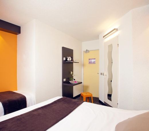 Hotel Cerise Lens