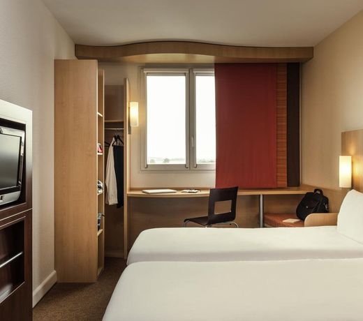 ibis Paris Coeur d'Orly Airport