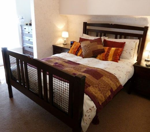 LIVE INN