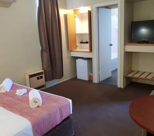 Moonraker Motor Inn