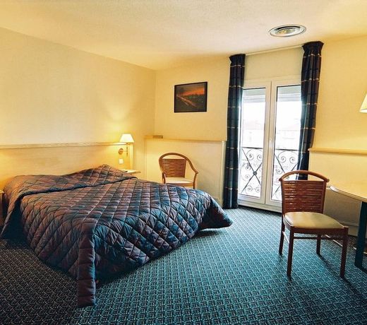 Hotel Le Bourbon Pau Centre