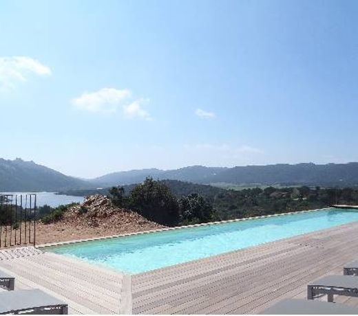 Domaine Santa Giulia Palace
