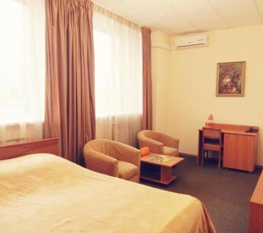 Cruise Hotel