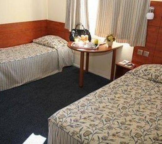 B&B HOTEL Paris Rosny-sous-Bois