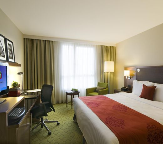 Courtyard by Marriott Paris Saint Denis