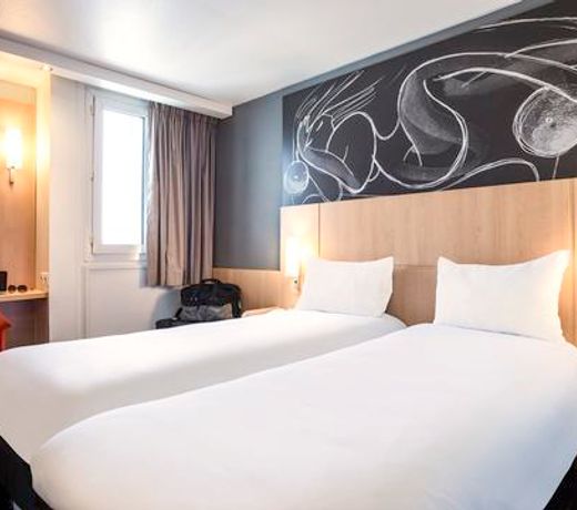 ibis Saint-Denis Stade Ouest