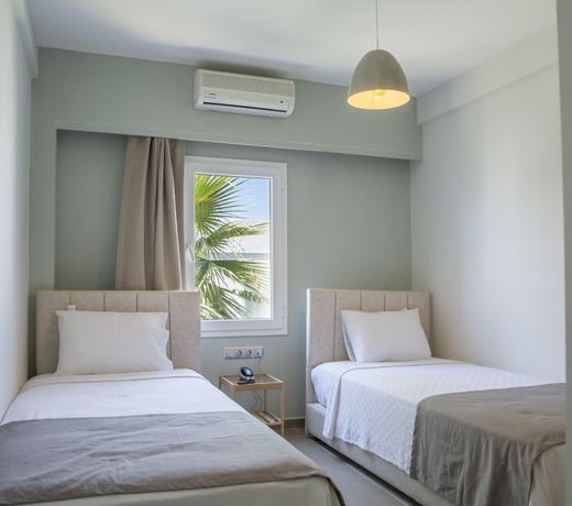 YAZ Beach Hotel