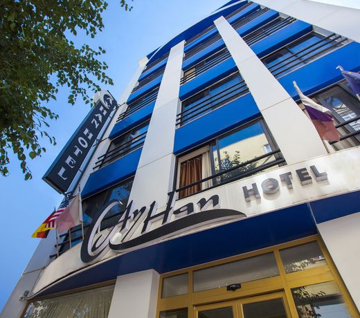 Ayhan Hotel