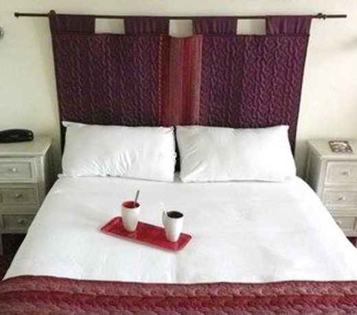 Brit Hotel Bleu Nuit