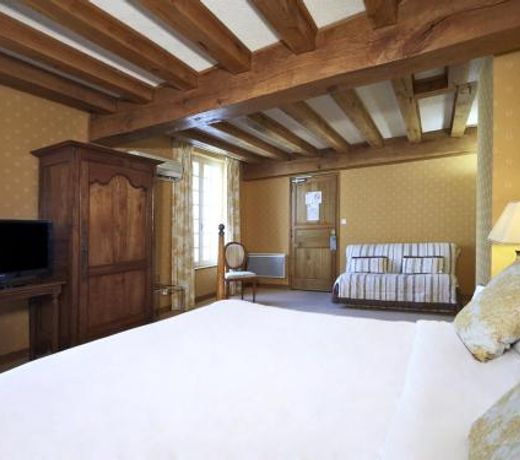 Kyriad Saumur Centre