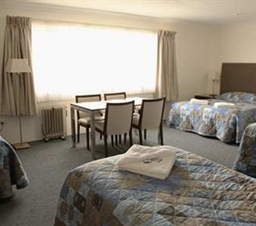 Titania Motel
