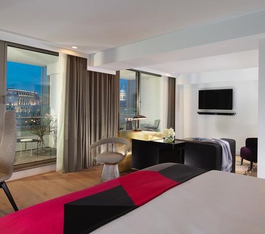 Sea Containers London