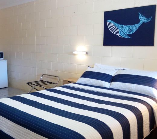 Sail Inn Motel