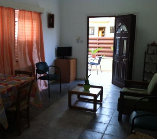 Valentinos House