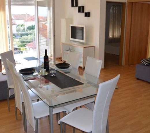 Cozy Two-Bedroom Apartment