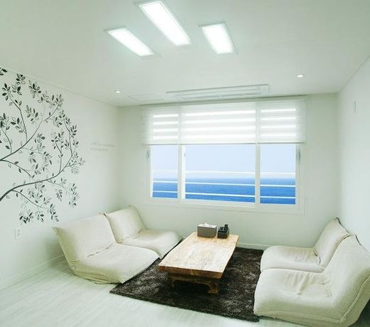 Jeju Saint House