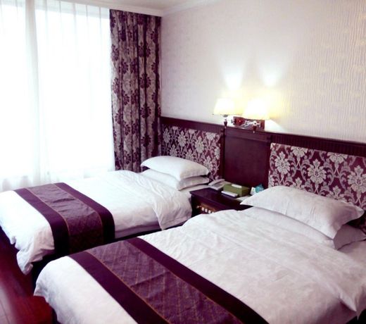 Sunny Hotel