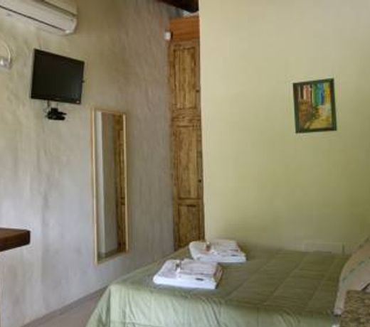 Villa Ciruelos