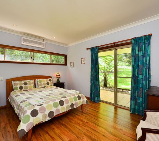 Bushland Cottages and Lodge