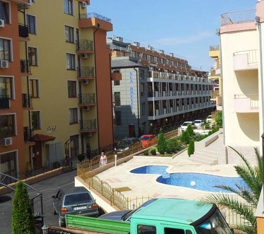 SUITE KREMENA