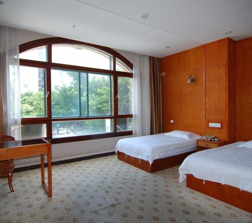 SANYA YOU JIA BUSINESS