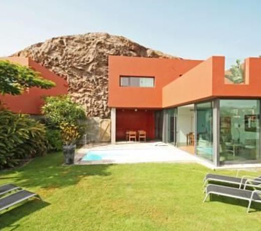 MY VILLA SIDE