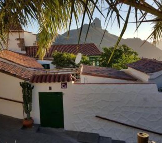 Casa Santana Segura