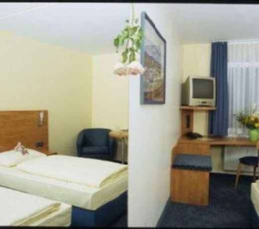 bonjour Tagungshotel Stuttgart-Gerlingen