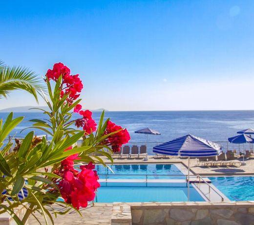 Peninsula Resort & Spa
