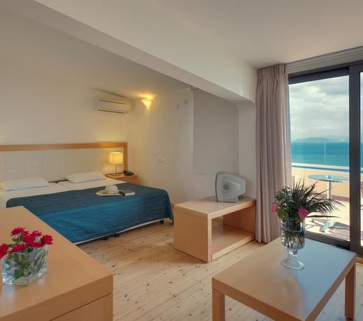 Miramare Luxury Villas
