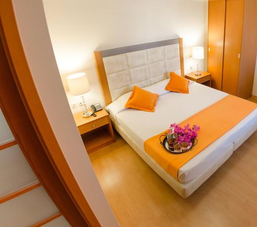Faedra Beach Resort