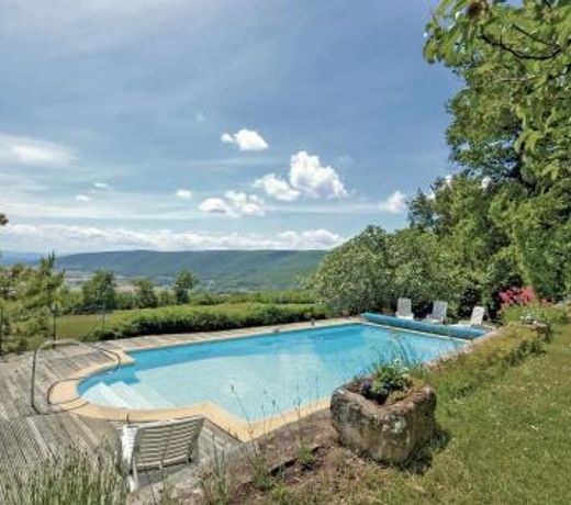 Nice home in Roynac with 5 Bedrooms, WiFi and Outdoor swimming pool