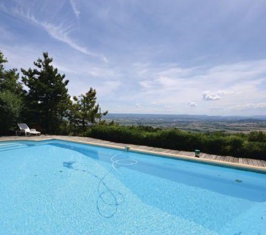 Nice home in Roynac with 5 Bedrooms, WiFi and Outdoor swimming pool