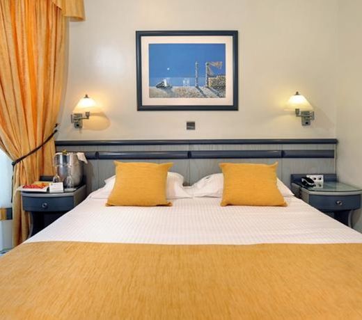 Emmantina Hotel