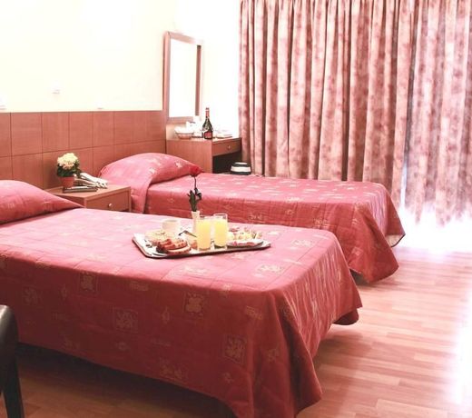 Aristoteles Hotel