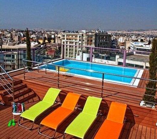 Novus City Hotel