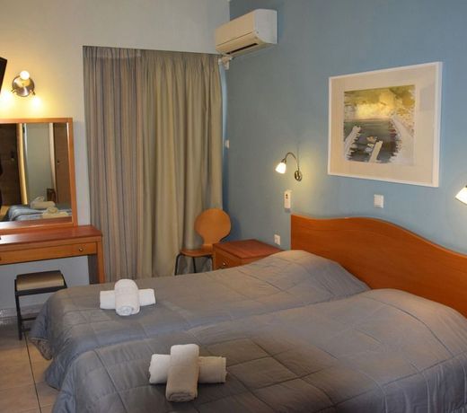 Diros Hotel