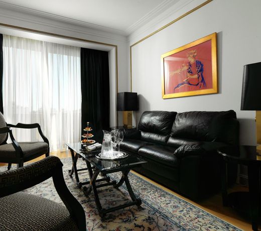 NJV Athens Plaza