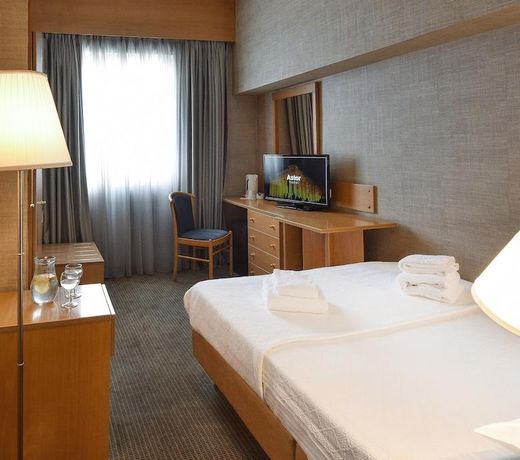 Astor Hotel
